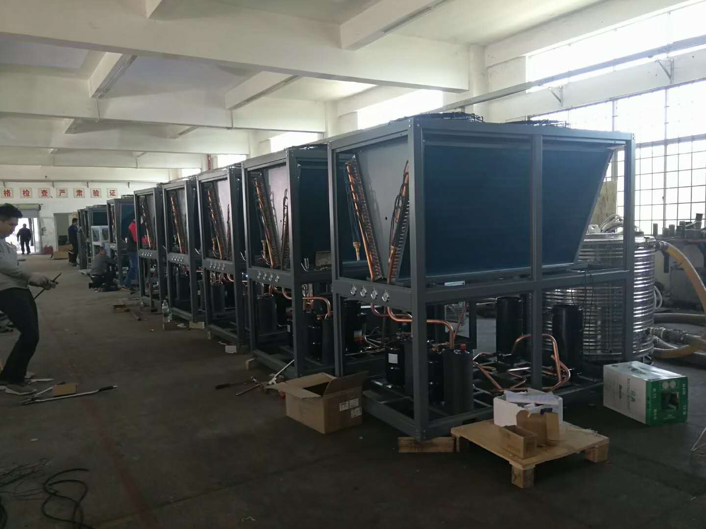 25 hp air source heat pump.jpg
